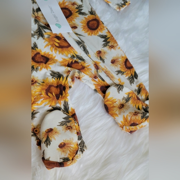 Angel Dear Sunflower Footie - Picture 4 of 4